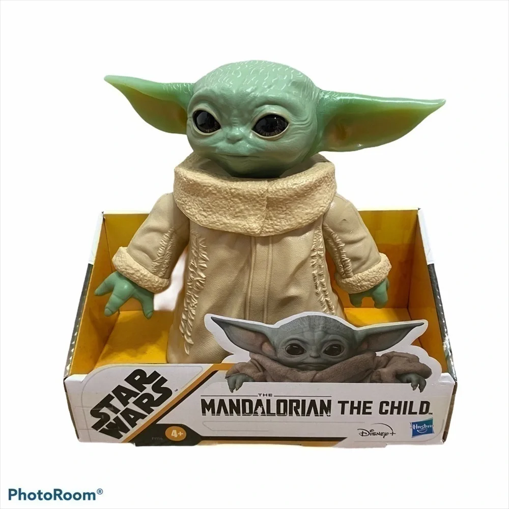 Star Wars Mandalorian The Child Baby Yoda Figure Disney NWT Toy Kids World Park